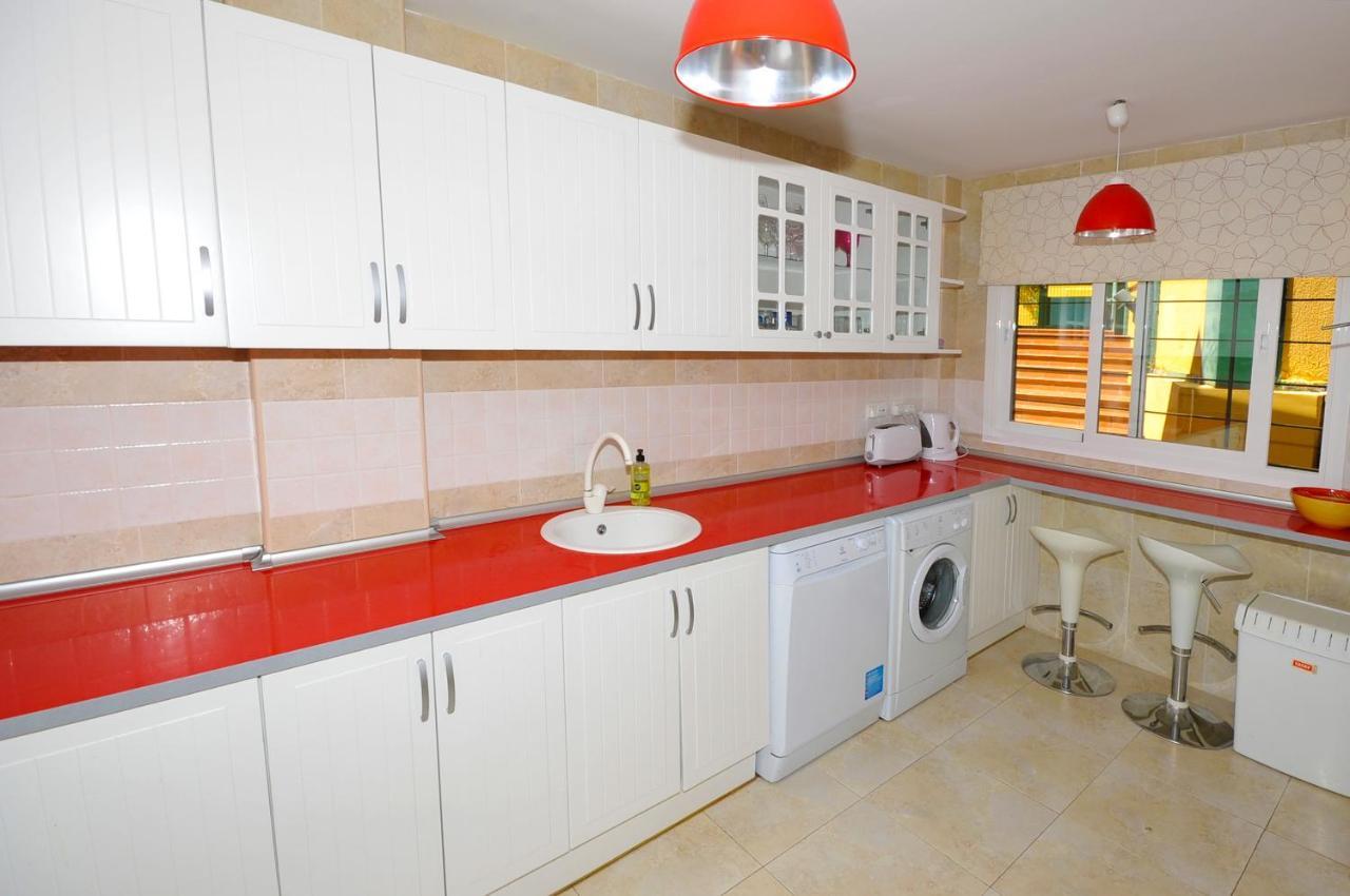 3 Bedroom Townhouse Benahavis Village Екстер'єр фото